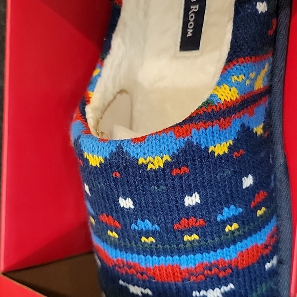 Club Room Men's Red Blue Indoor Outdoor Slippers Size Med 8-9 - Picture 4 of 7